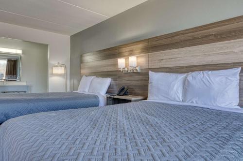 Americas Best Value Inn Stearns, KY in Stearns, USA