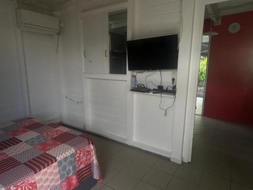 Appartement confortable à Baie-Mahault, 35 m² avec terrasse (Appartement confortable a Baie-Mahault, 35 m² avec terrasse) in Μπαϊ-Μαχαουλτ