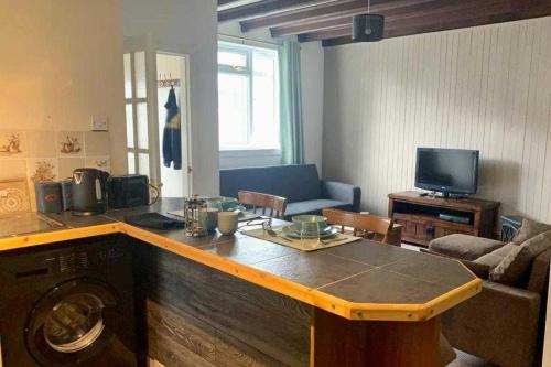 2 Bed Cottage Sleeps 2 - Parking Pet Friendly, Dunoon (Foto 8)