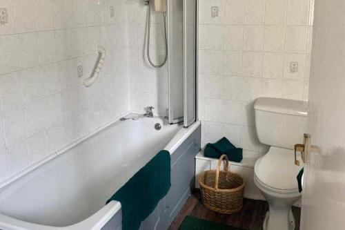 2 Bed Cottage Sleeps 2 - Parking Pet Friendly, Dunoon (Foto 3)