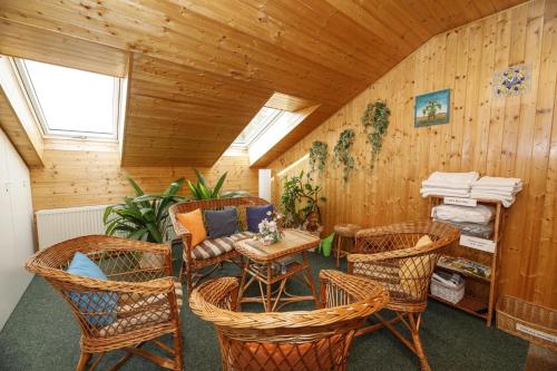 ทัศนียภาพภายนอกโรงแรม, Studio Glass Vysocina in สเกิร์ดโลวิเซ