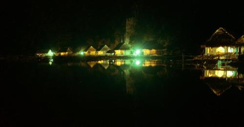 ニンビン Ninh Binh Valley Homestay 4つ星 ゲストハウス 外観