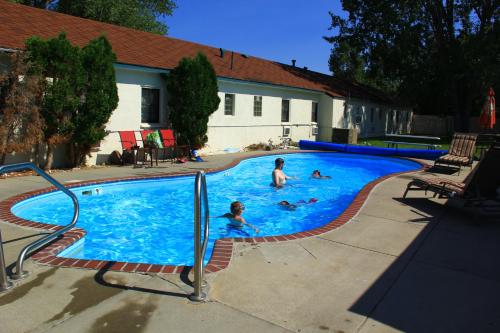 Piscina, Sunrise Motor Inn in Cody