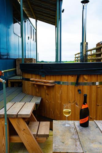 Unique Glamping Experience - The Horse Box in Kelly