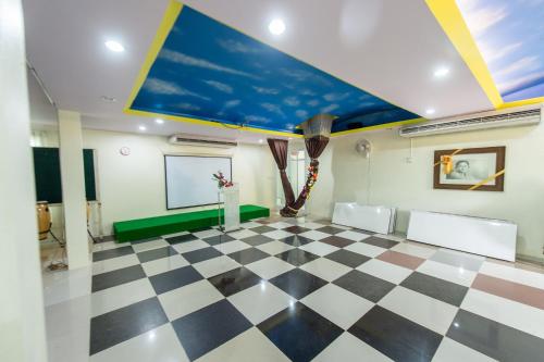 Business center, Poomvarin Resort in Nakhon Nayok