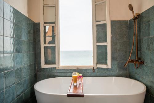Badkamer, Maison Crespin in Gorée