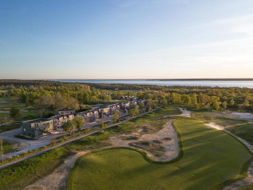 Golfbane (på stedet), Luxury Living at Ekerum Öland Heated Pool, Golf & Sea! (Luxury Living at Ekerum Oland Heated Pool, Golf & Sea!) in Ralla