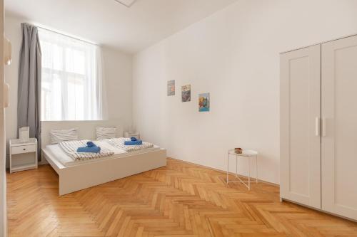 Simply Amazing 3BR AP Keleti Railway St, Budapest