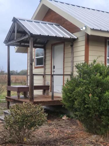 Cottage 2 on Ranch with Fishing & Camping in Weston (TX)