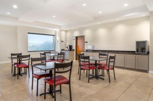 餐飲選擇, Scottish Inns and Suites La Porte TX in 拉波特
