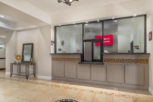 大堂, Scottish Inns and Suites La Porte TX in 拉波特