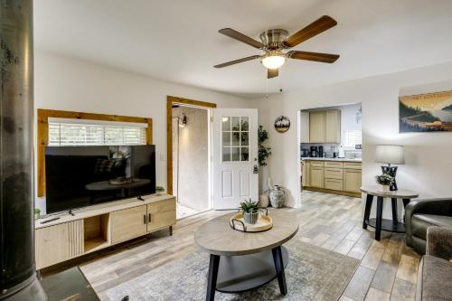 Modern Backcountry Retreat! Bike & Hike Mt Laguna in Descanso (CA)