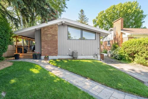 Cozy Bungalow - 5mins to The Ottawa Hospital in Alta Vista