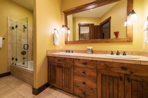 Silver Star #20 - 4 Bed Cottage +Spa - image 7