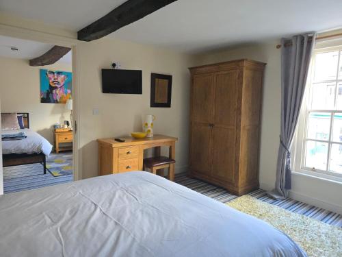 Family room 2 - The Unicorn Hotel in Llanidloes