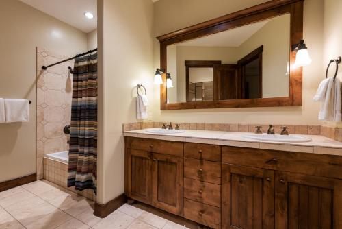 Silver Star #14 - 4 Bed Cottage - image 9