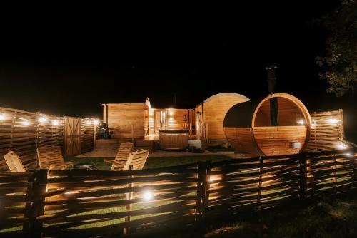 Nestledstays- The Willow in Arundel