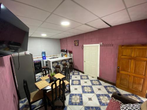 Létesítmények, Casa Cahuí (Casa Cahui) in El Remate