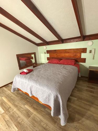 Hotel California, Temuco