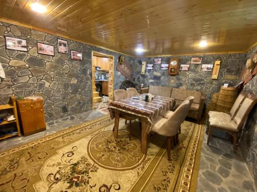 Eldeniz Nuxa House – khách sạn tại Sheki