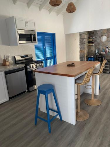 The GRΣΣK Cottage in Arnos Vale