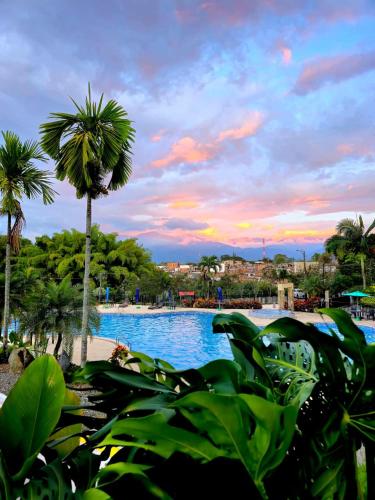 Alojamiento Familiar Premium - Con Piscinas, Jacuzzi y Capacidad 13 - By Molca Travel in La Tebaida