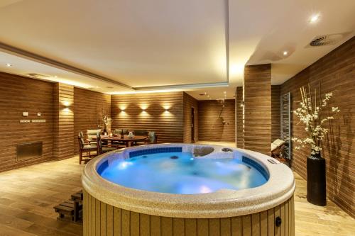 Pezsgőfürdő, Rezidence Moser Apartment in Vízpart/Beach