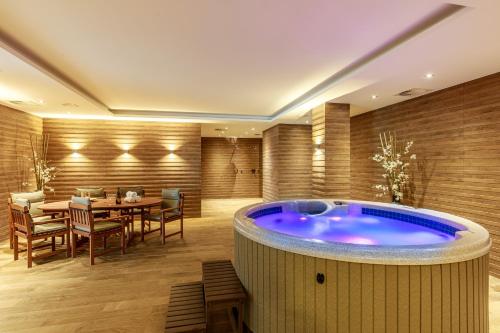 Pezsgőfürdő, Rezidence Moser Apartment in Vízpart/Beach
