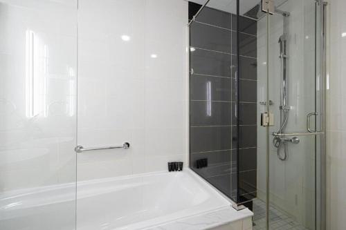 Damac Maison Mall Street! 2 Bedroom, 1-minute to Dubai Mall!, Dubaj (zdjęcie 10)
