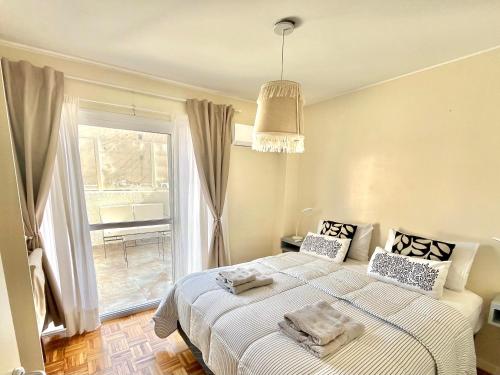 Terraza y balcón en el corazón de Mendoza, cercano Parque General San Martín y Av Arístides - Apartment - Mendoza