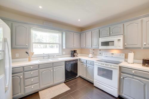 Private Dock and Slip Cedar Creek Reservoir Home in Mesquite (Texas)