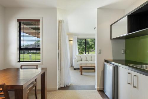 Lakeside Health and Wellness Resort in เคมบริดจ์