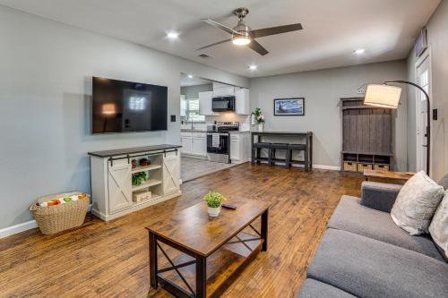. Walk to East Texas A&M! Home w/ Pet-Friendly Yard