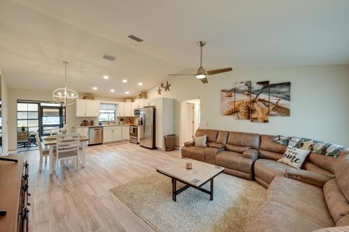 1 Mi to Golf Sebring Condo with Pool Access! in Okeechobee