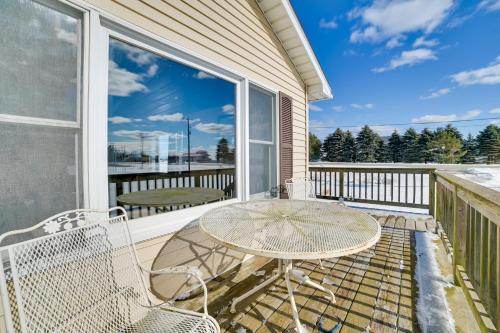 Cozy Tawas City Home with Views of Lake Huron! in Tawas City, USA