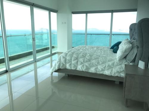 Torre M Luxury Condominium - 2 Bedrooms