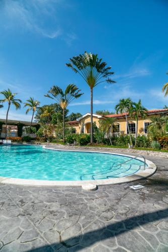 . Chalatenango Country Club & Resort
