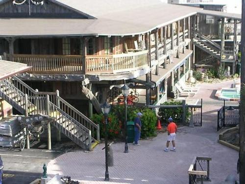Driftwood Inn Resort