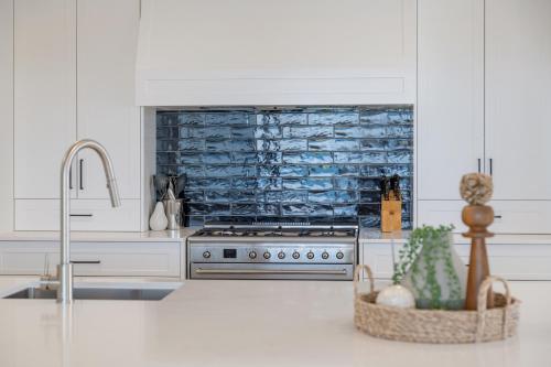 บริการและสิ่งอำนวยความสะดวก, 13 Jordan in บอนนีฮิลล์