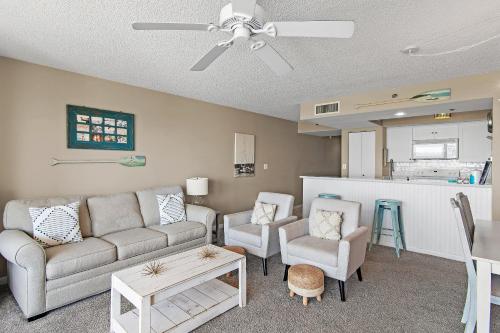 Exterior view, Magnolia House 208 At Destin Pointe Resort near Boshamps Seafood & Oyster House