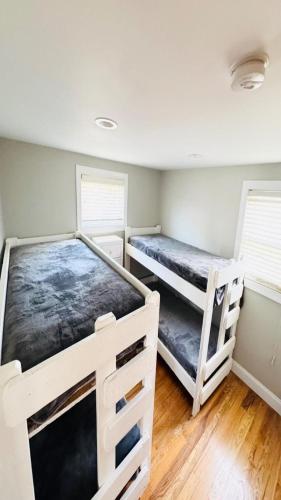 Ocean Front Duplex Brant Beach 1St Floor in Brant Beach, USA