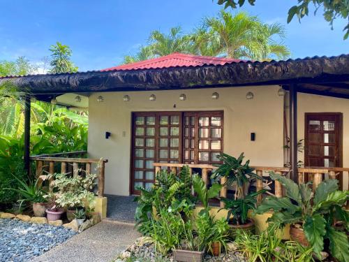 Strutz Art Garden Resort Room Type - Superior Bungalow