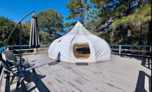 . Cozy Stargazer Belltent in Crater of Diamonds, Arkansas