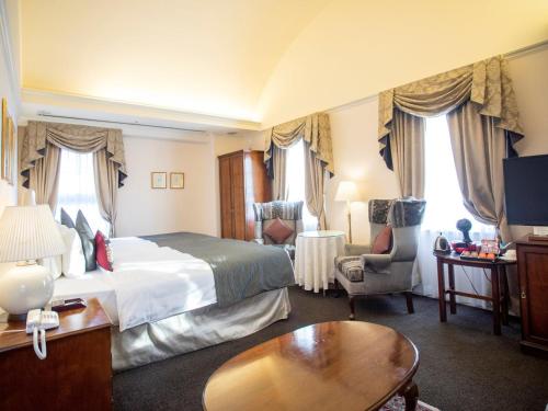 room detail thumbnail 1