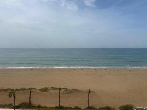 Cozy 2 Bedroom Prestigia - close to Plage des Nations in 시디 부크나델