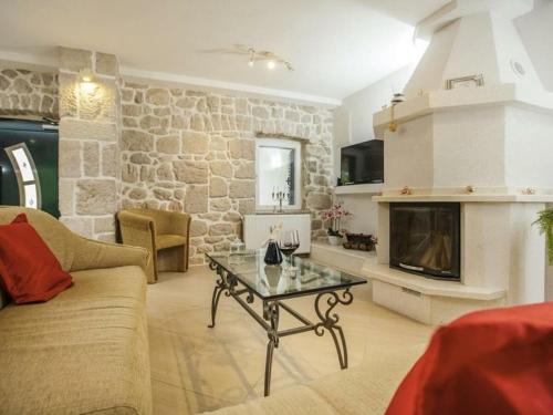 Удобства, Villa in Imotski with swimming pool in Gornji Vinjani