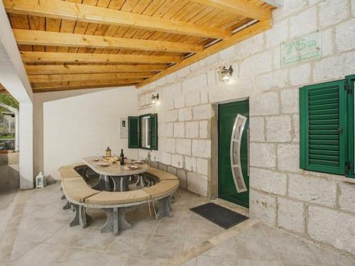 Удобства, Villa in Imotski with swimming pool in Gornji Vinjani