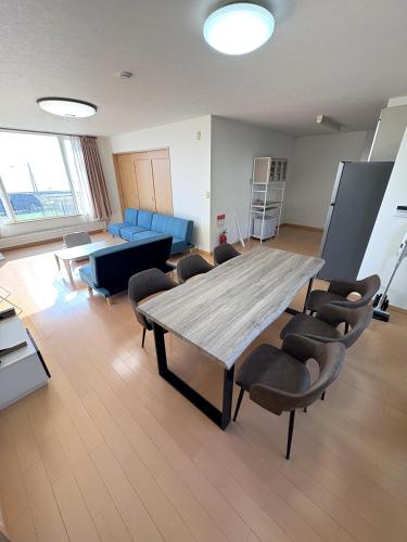 Private villa with a dog run and ocean view