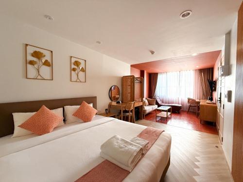 So Zen Hotel Silom Bangkok