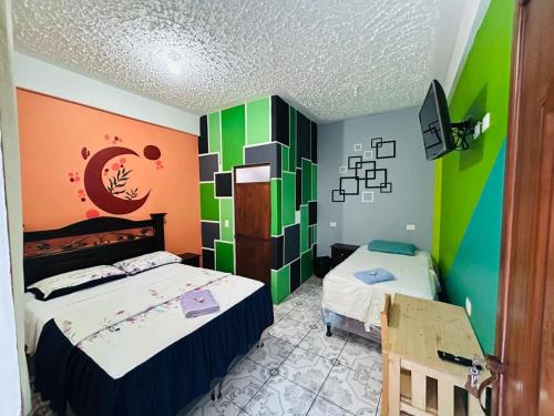 1 double bed, 1 twin bed